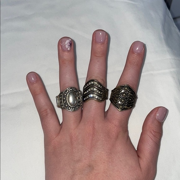 Ring Bundle - Picture 2 of 3